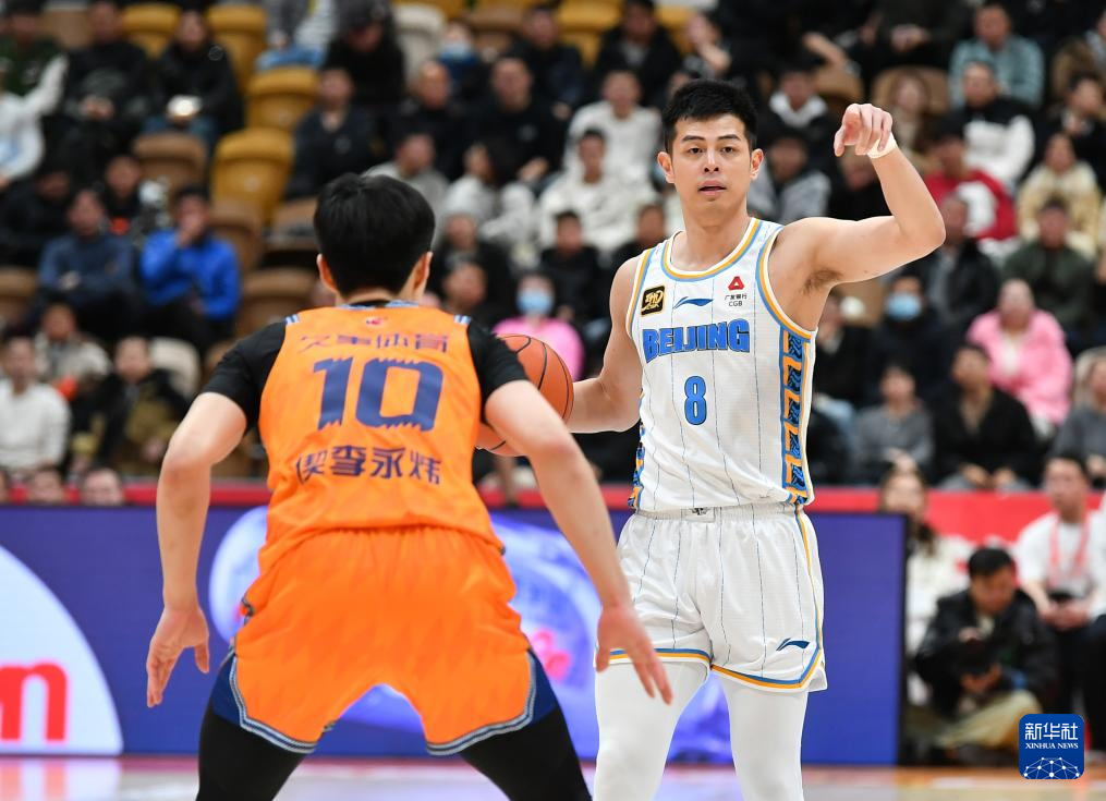 国际比赛日体能课后，上海久事队长鼓劲备战英超，媒体盛赞，临场指挥获称赞(国王杯赛程表)